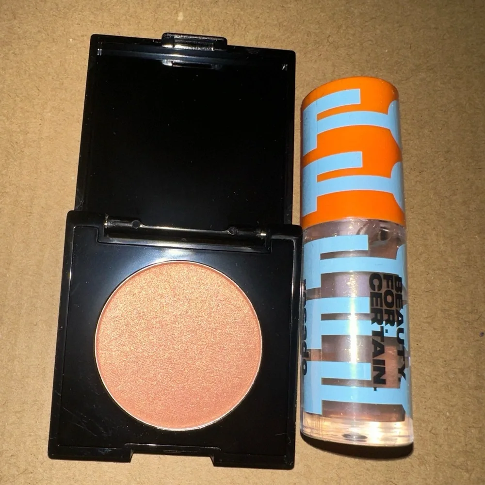 Makeup Bundle - Picture 1 of 1